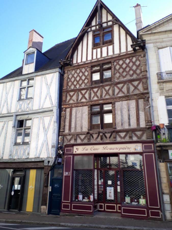Bed & Breakfast Le Beau Repaire, D'hotes, Quartier Historique, 1 A 3 Chambres, Etage Independant Angers